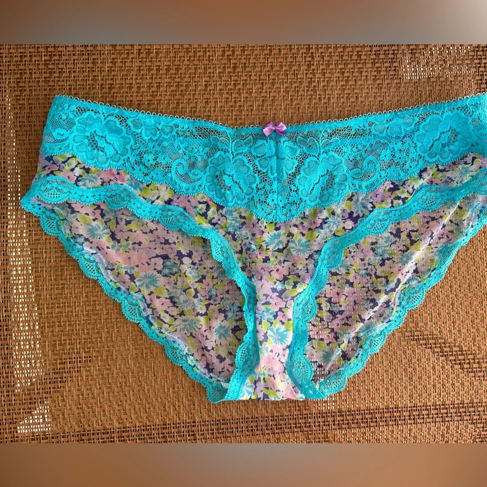 Victoria secret push up bra 38 C and matching panty L set - Picture 3 of 16